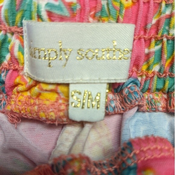 Simply Southern soft elastic waistband drawstring pineapple shorts - S/M - Picture 5 of 6